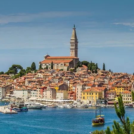 Rovinj City Studios 3* روفينج