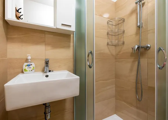 Rovinj City Studios 3* 로비니